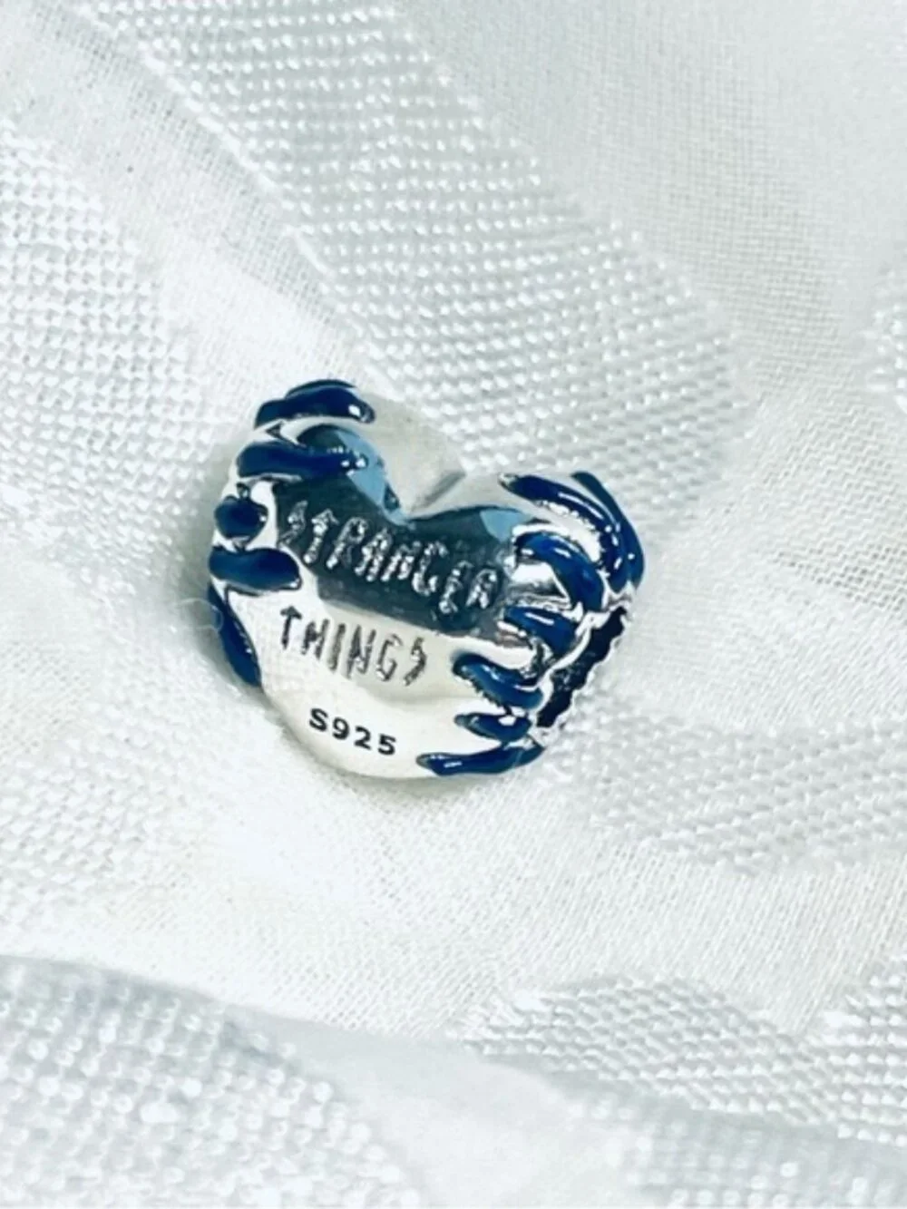 💖✨ NEW Stranger Things Glow Heart Charm – Upside Down 🌑